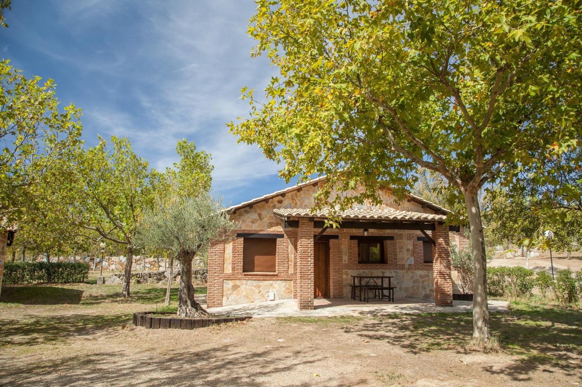 Complejo Turistico Las Canadas Casas De Campo- Actividades Gratuitas Todos Los Fines De Semana Banos De Montemayor Rom bilde