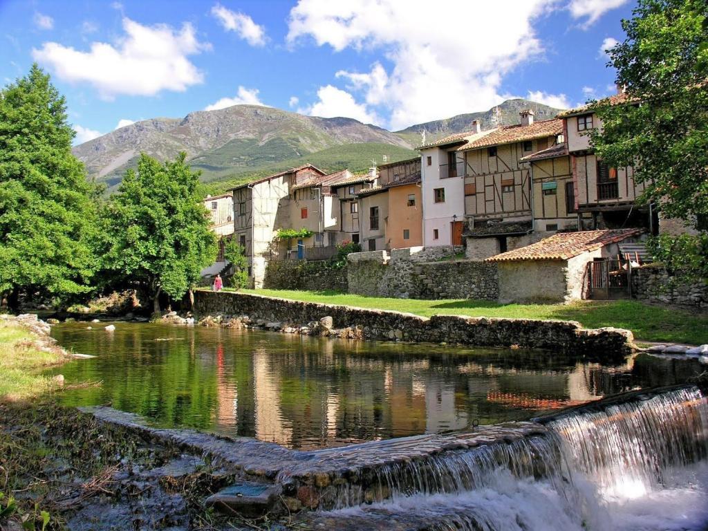 Complejo Turistico Las Canadas Casas De Campo- Actividades Gratuitas Todos Los Fines De Semana Banos De Montemayor Eksteriør bilde